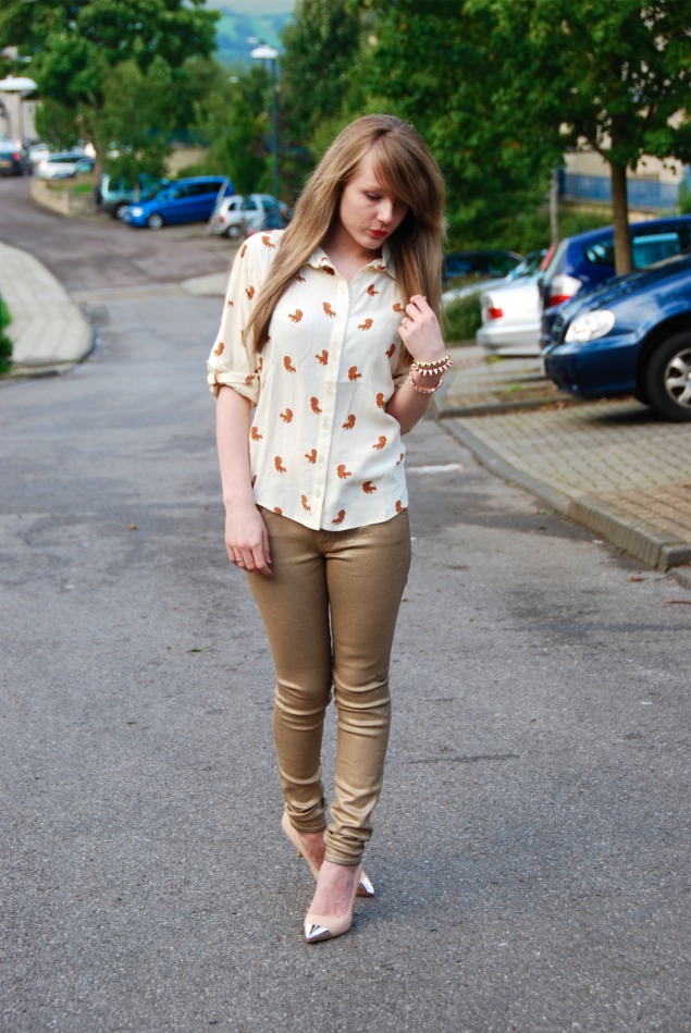 gold-jeans