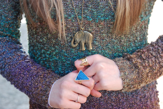 elephant-necklace-triangle-ring