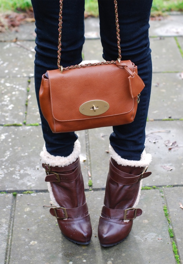 mulberry-oak-lily-shearling-boots