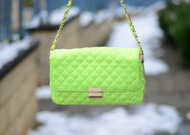 forever-21-neon-yellow-green-quilted-bag