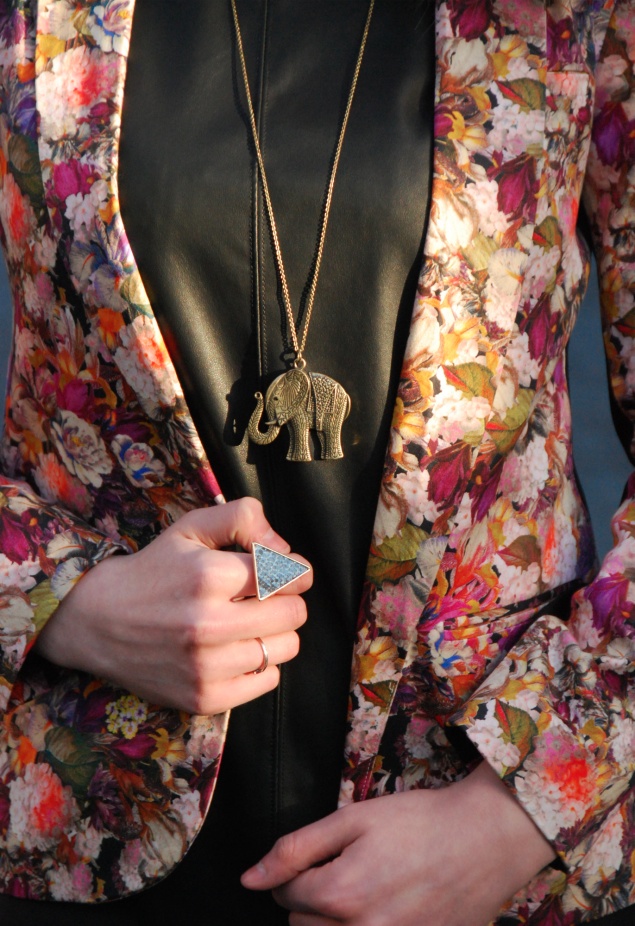 jewellery-floral-blazer