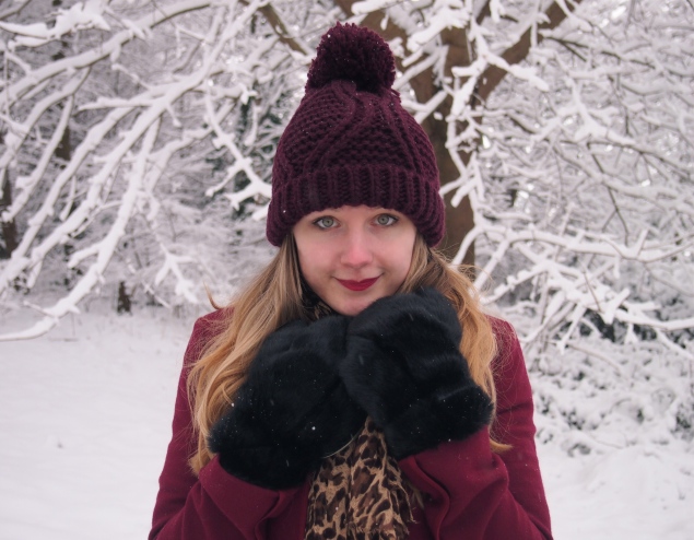 lorna-burford-snow-hat