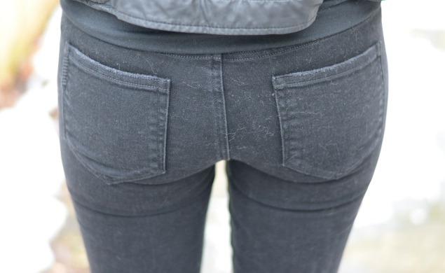 paige-back-pockets