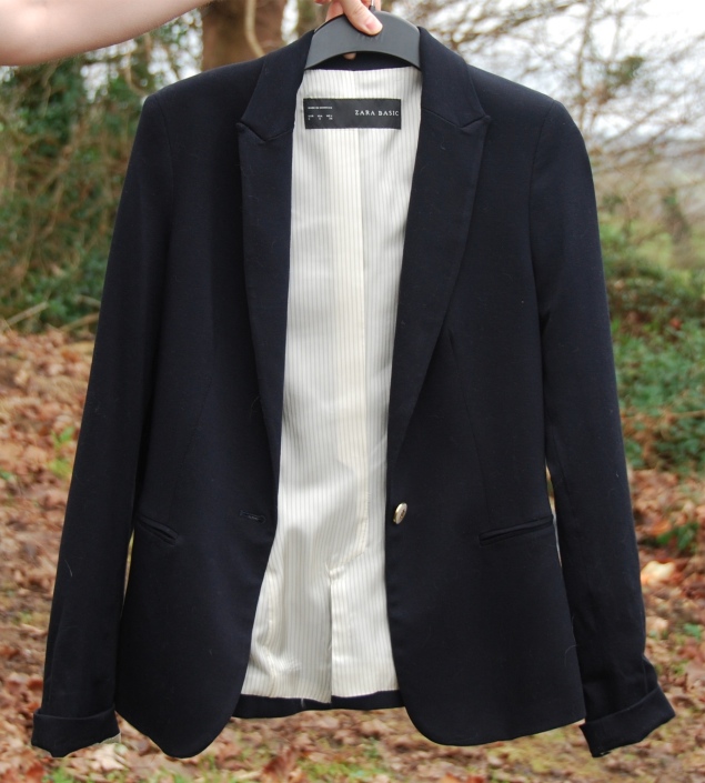 zara-navy-blazer