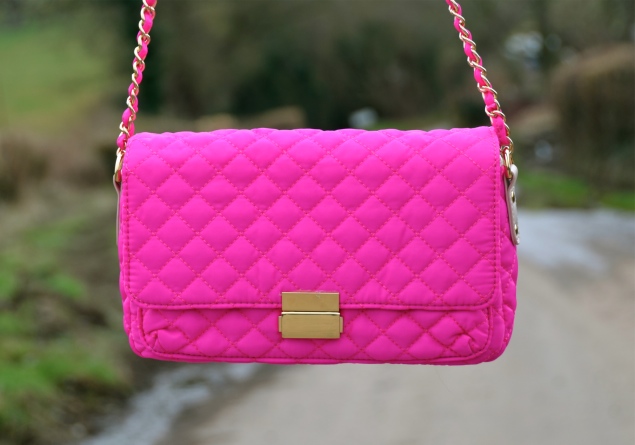 forever21-pink-neon-quilted-bag