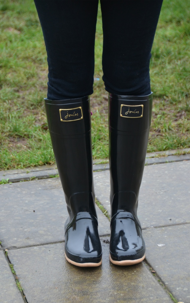 joules-black-ribbon-wellies