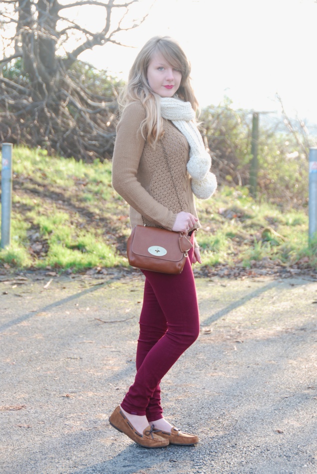 koral-burgundy-jeans