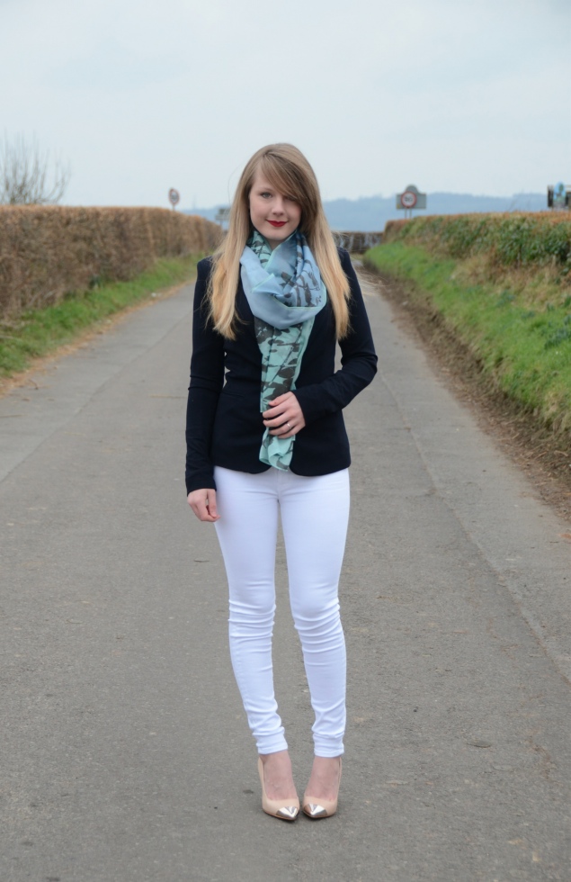 lorna-burford-white-jeans