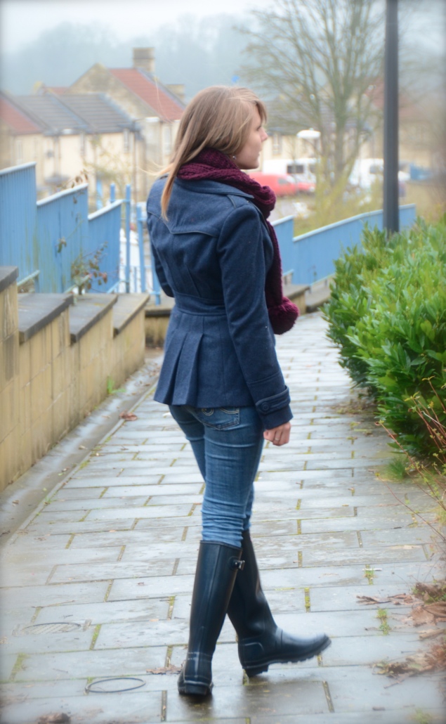 navy-peacoat-jeans