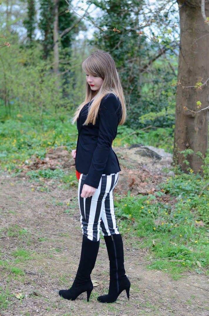 black-white-stripe-outfit