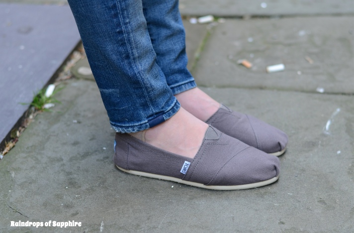 grey-toms