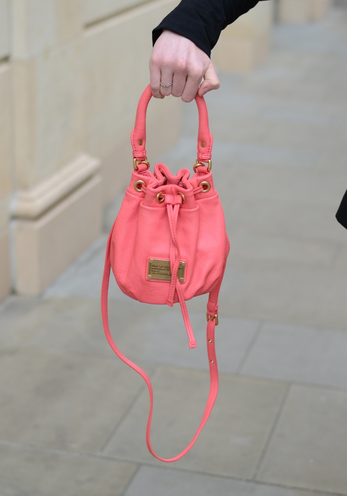 marc-jacobs-pixie-coral-bag