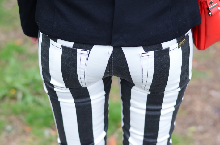 seven-jeans-black-white-stripe-jeans