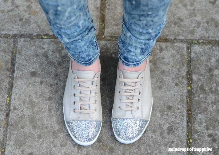 wonders-silver-glitter-shoes