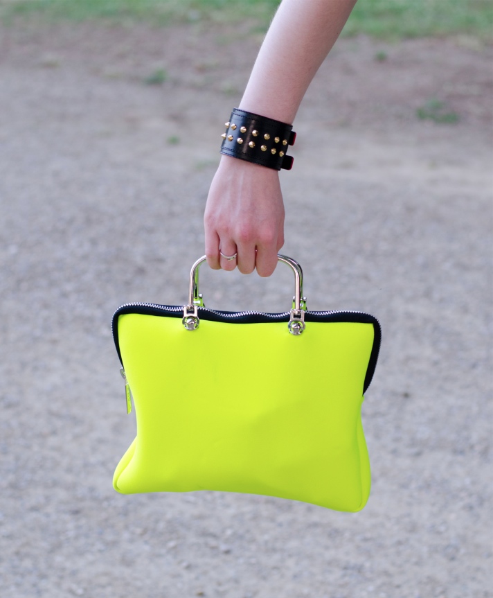 yellow-neon-bag