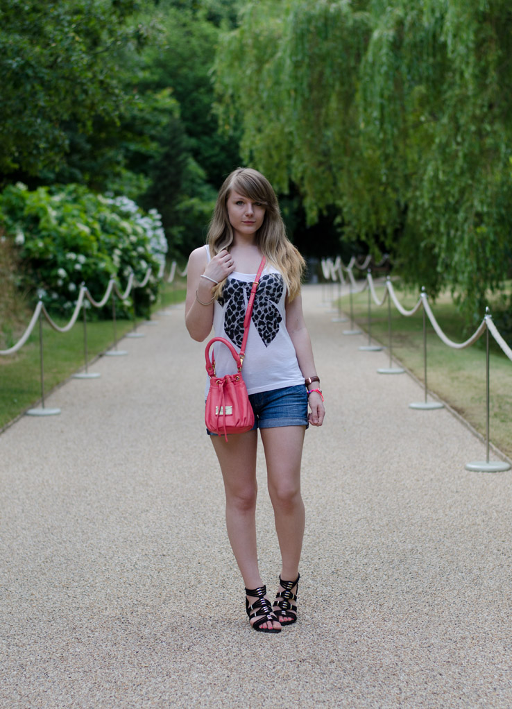 lorna-burford-buckingham-palace