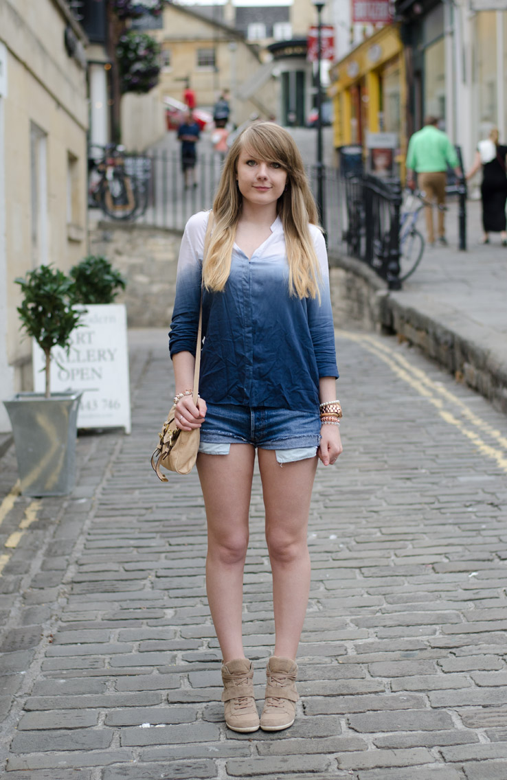 lorna-burford-levis-denim-shorts-dip-dye-blue-shirt