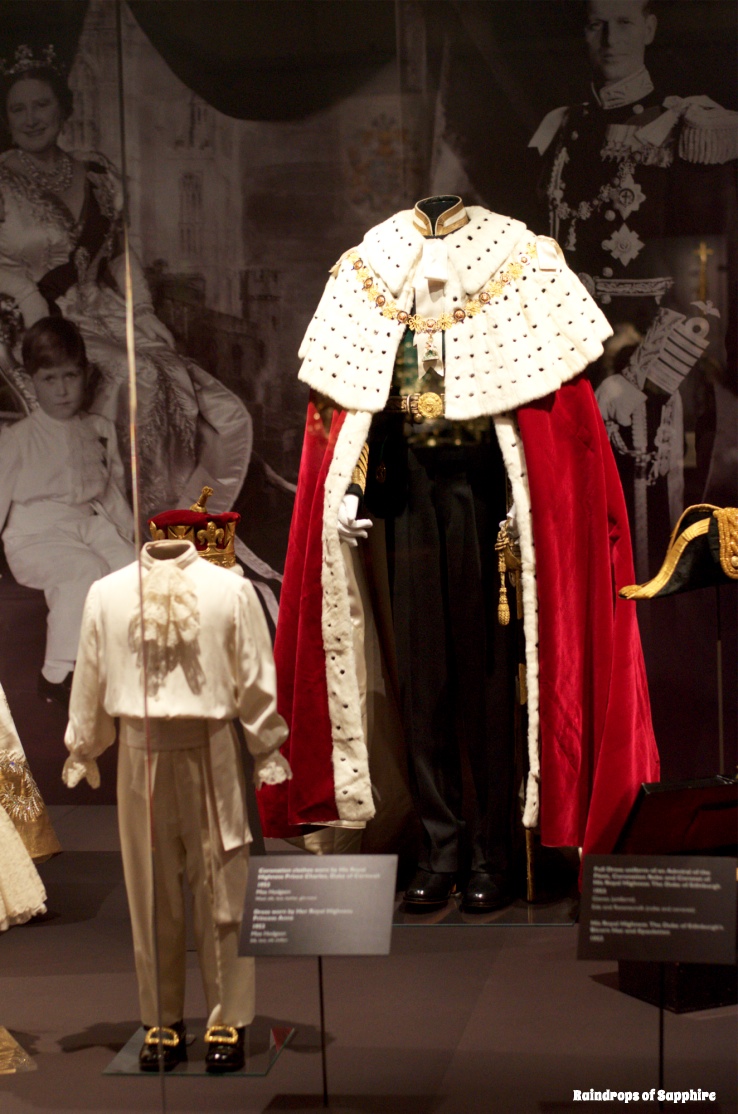 queens-corontation-exhibition-buckingham-palace-10