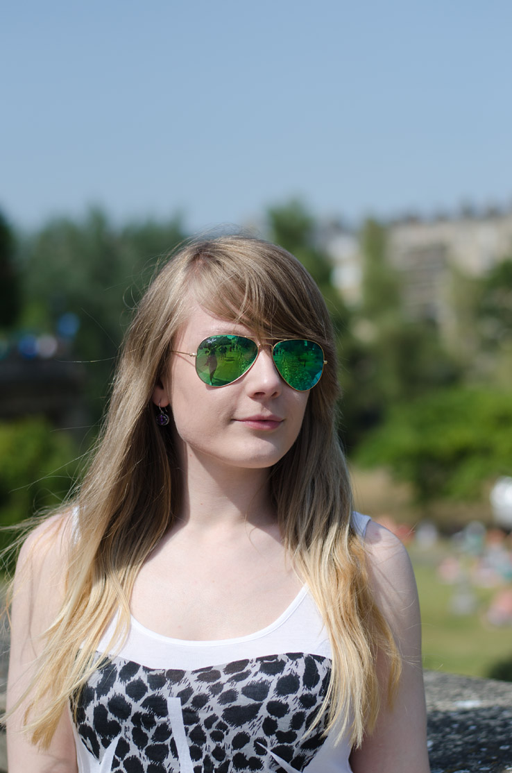 ray-ban-green-mirrored-aviators-lorna-burford