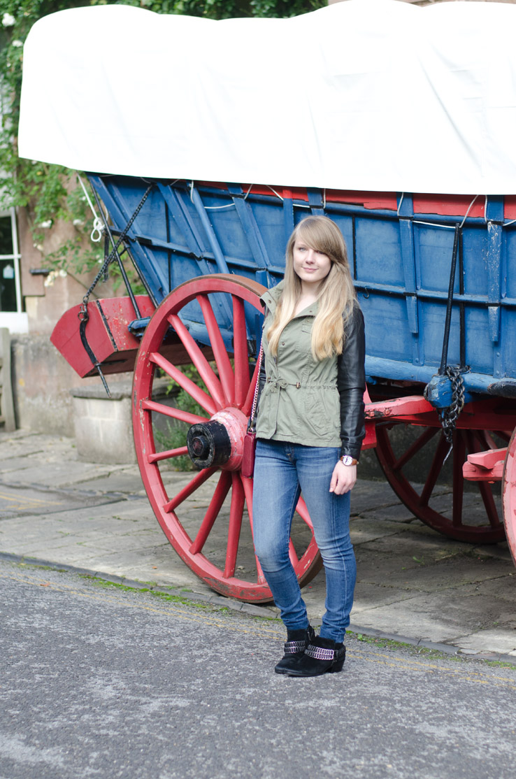 lorna-burford-wagon-cowboy