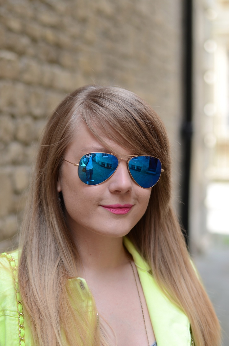 ray-ban-blue-mirrored-aviators-3