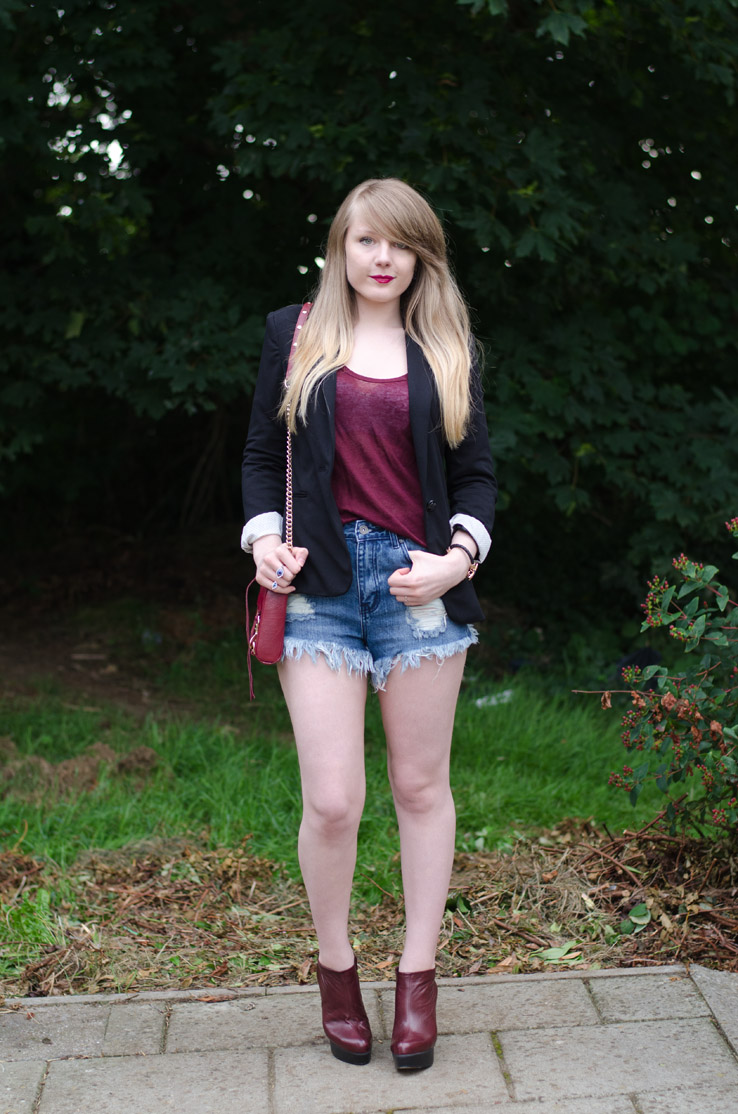 burgundy-top-denim-shorts