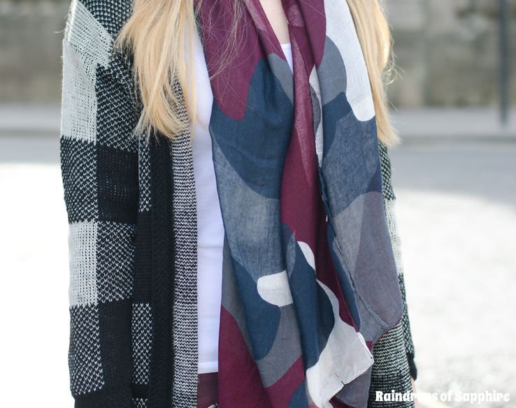 zara-burgundy-camo-scarf