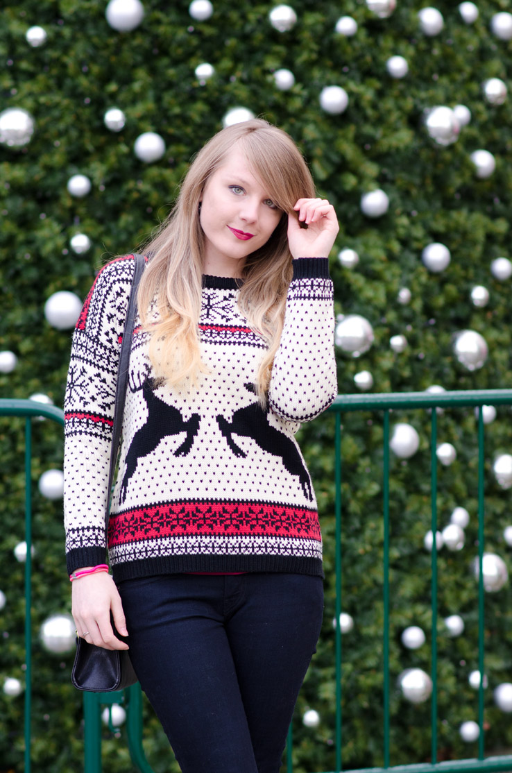 christmas-sweater-jumper-fashion-blogger