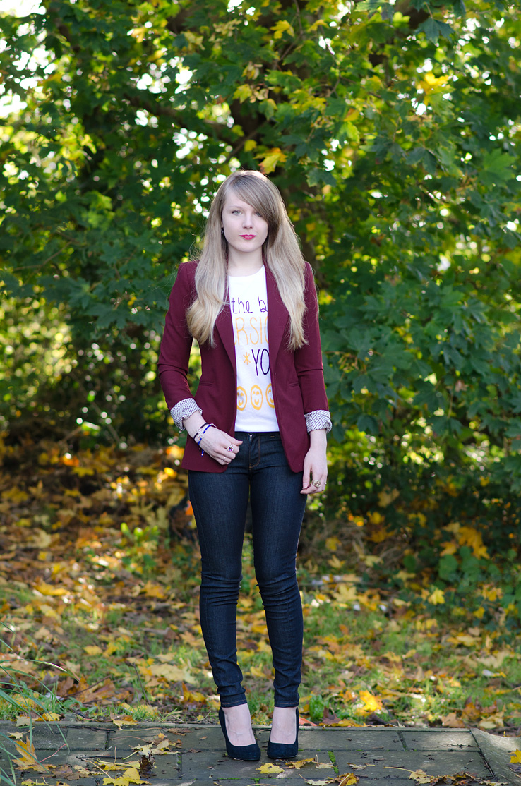 lorna-burford-a.n.d-jeans-burgundy-blazer