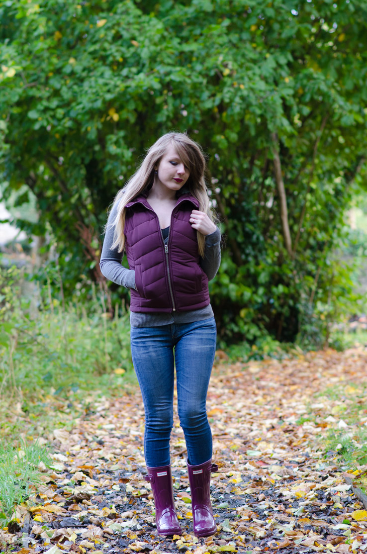 lorna-burford-grey-burgundy-wellies-jeans