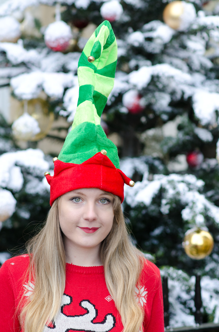 pointy-red-green-elf-hat