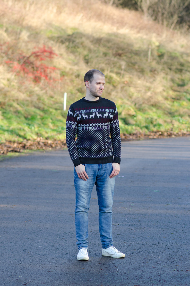 adam-york-christmas-jumper