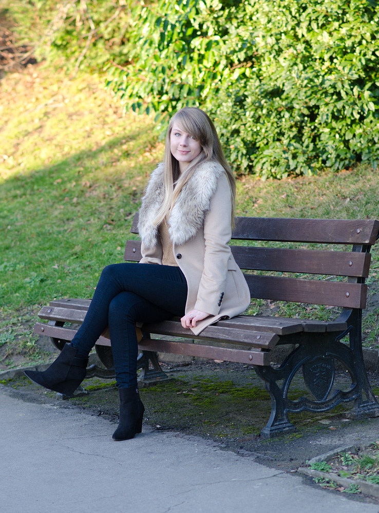 lorna-burford-sat-on-bench-boots