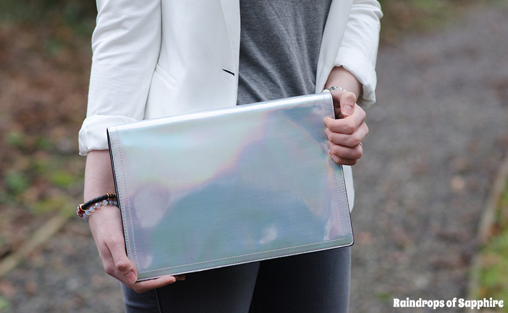 zara-metallic-silver-clutch