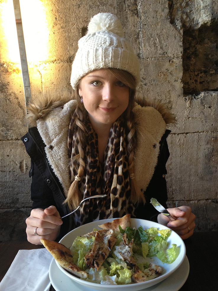 lorna-burford-prezzo-eating-salad