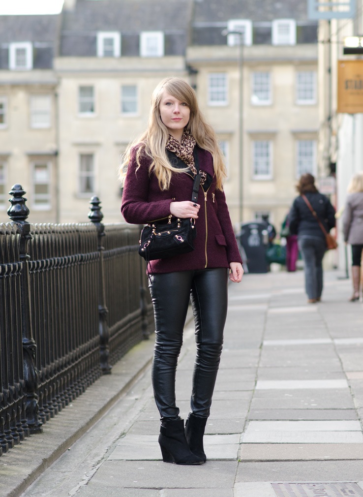 met-faux-leather-skinny-pants