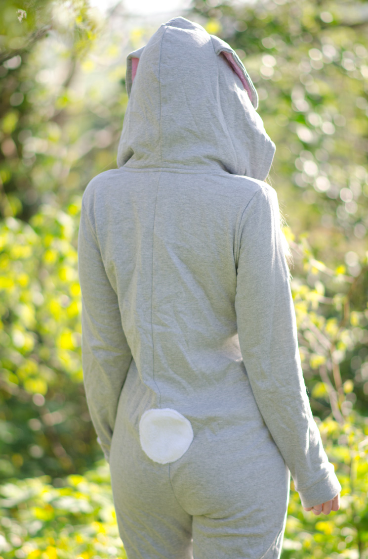 bunnie-bunny-onesie-rabbit-back-tail