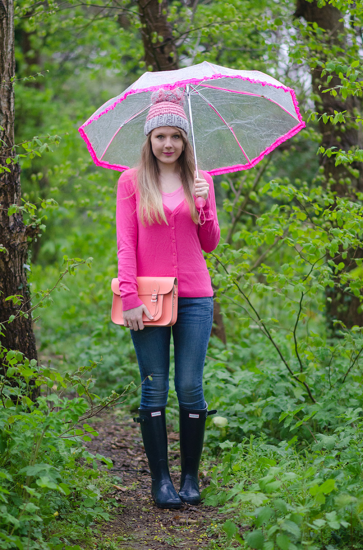 lorna-burford-pink-blue-rain-outfit