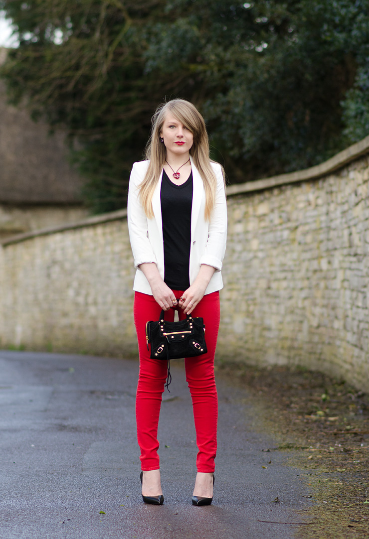 lorna-burford-red-black-white-outfit