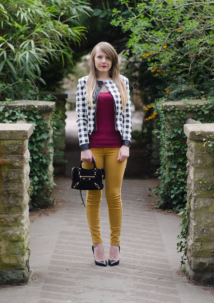 uk-fashion-blogger-mustard-jeans-black-leather-jacket