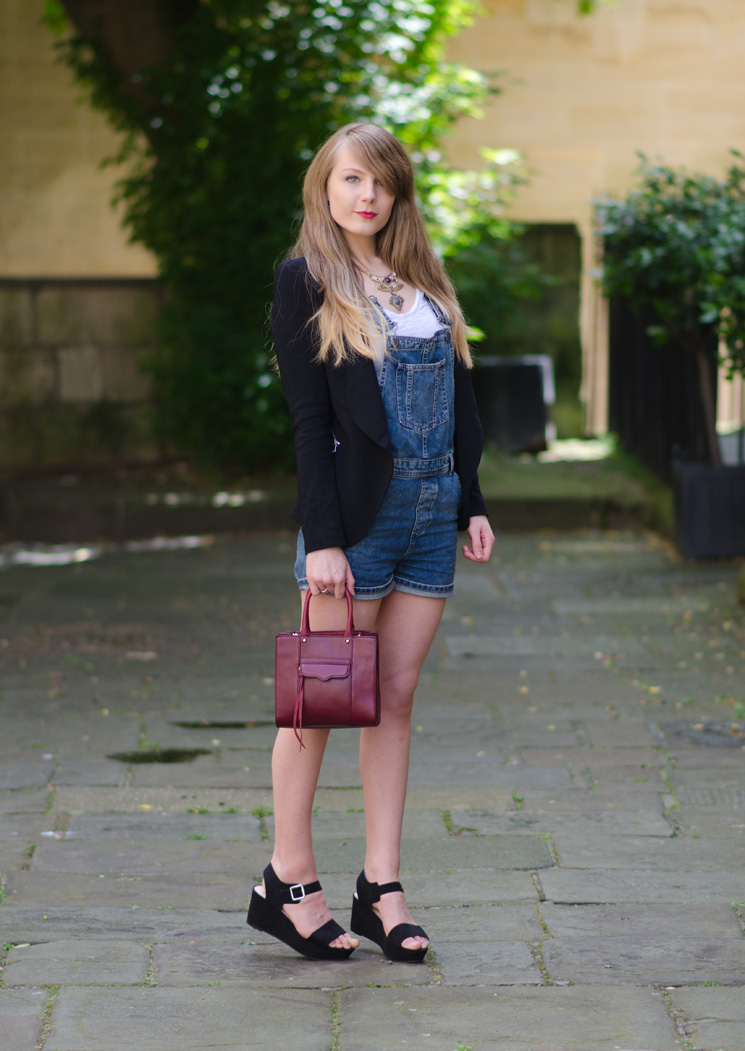 zara-black-blazer-over-denim-overalls