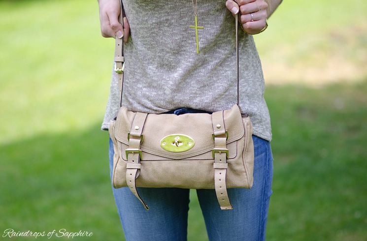 mulberry-alexa-clutch-powder-beige-sparkle-tweed