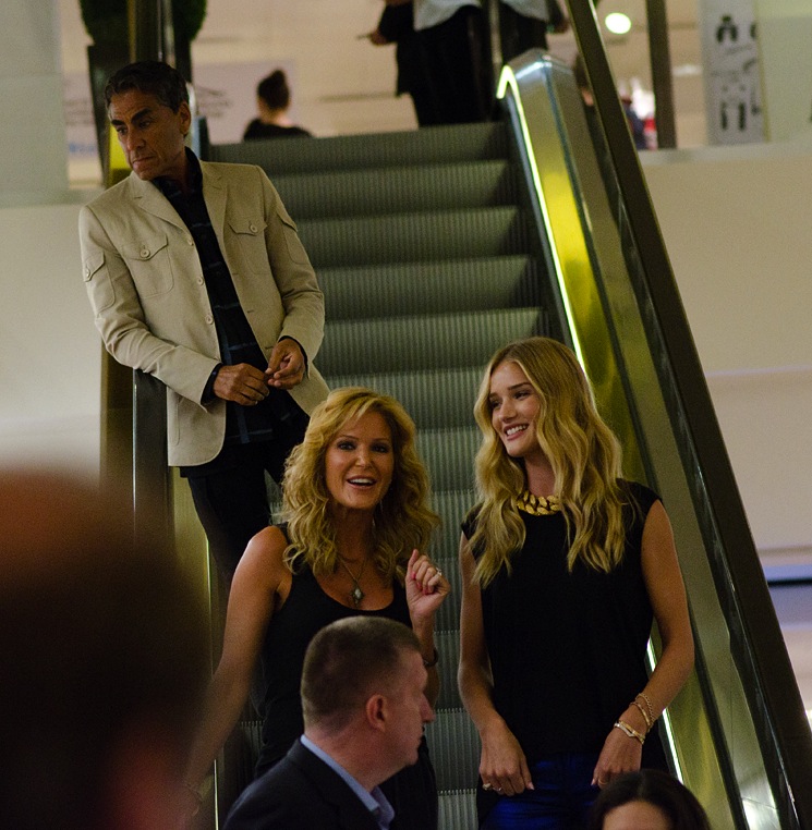 paige-adams-geller-with-rosie-huntington-whiteley-3