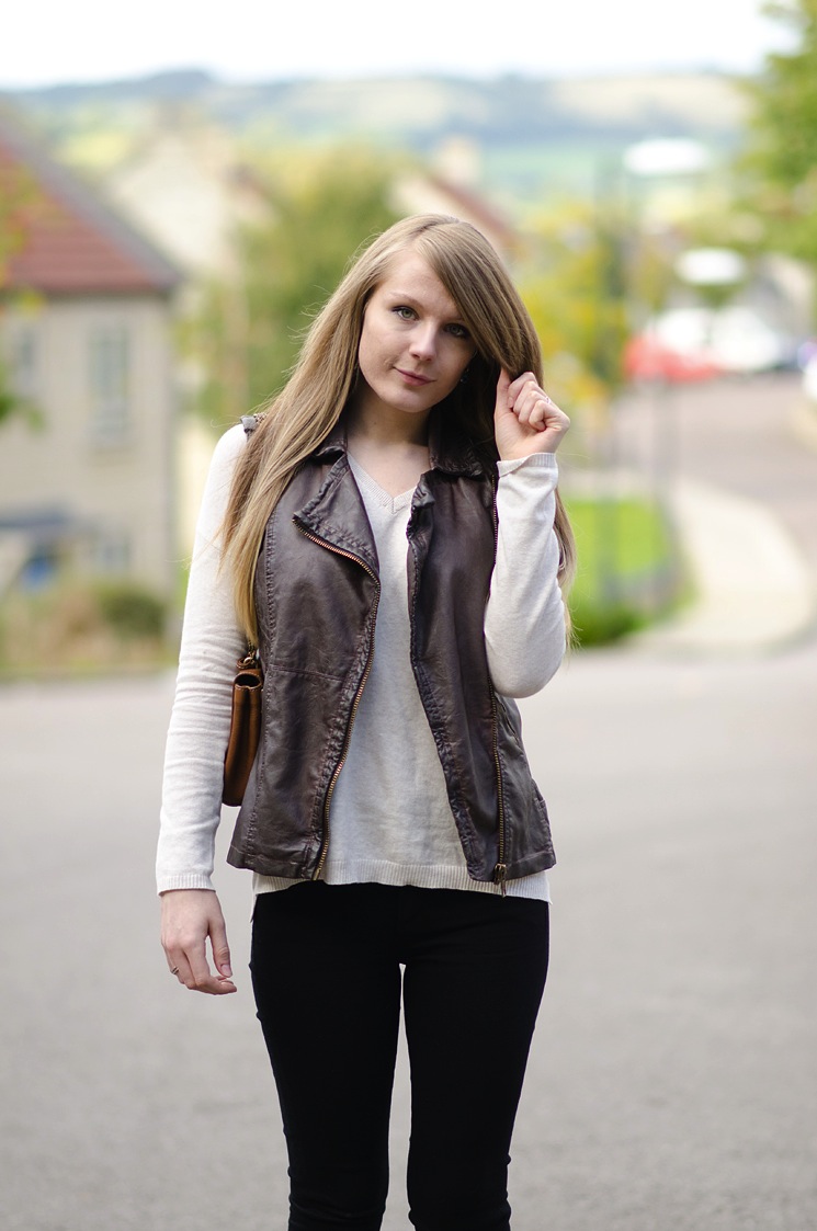 river-island-brown-leather-jacket-waistcoat-blogger-outfit