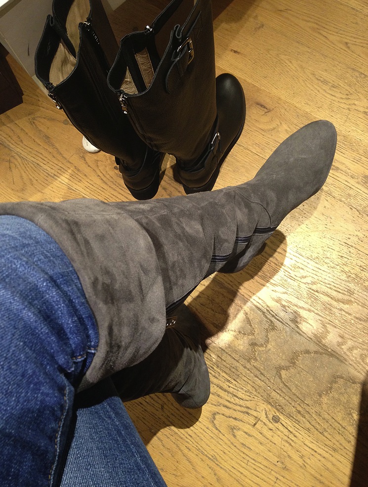 duoboottribe-duo-boots-event-bloggers-bath-dita-grey