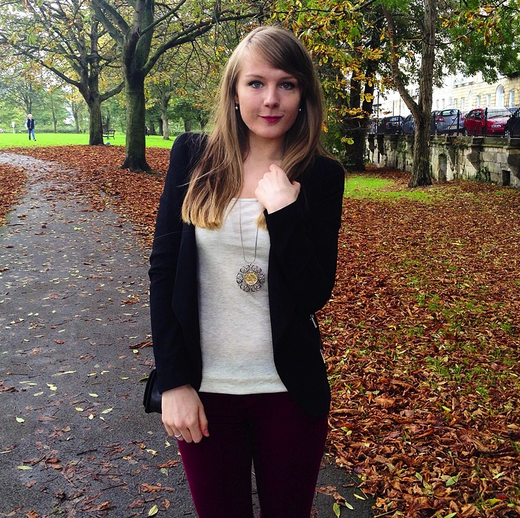 lorna-burford-outfit-autumn-park