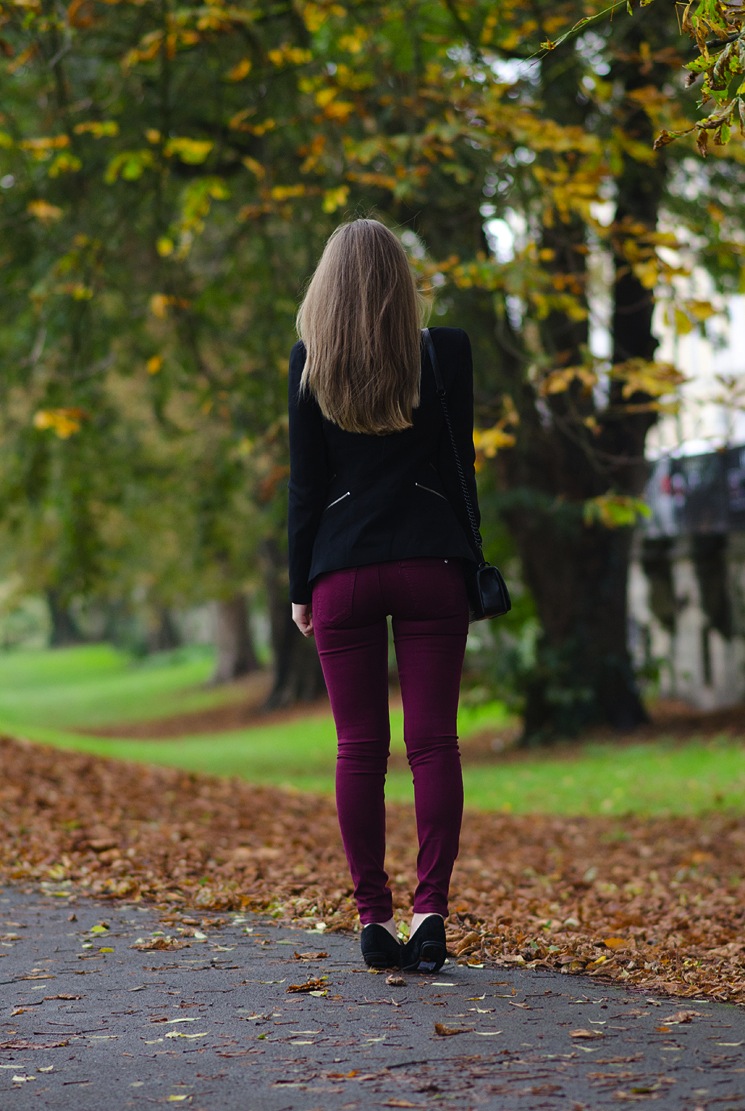 lorna-burford-jeans-butt-long-blonde-hair