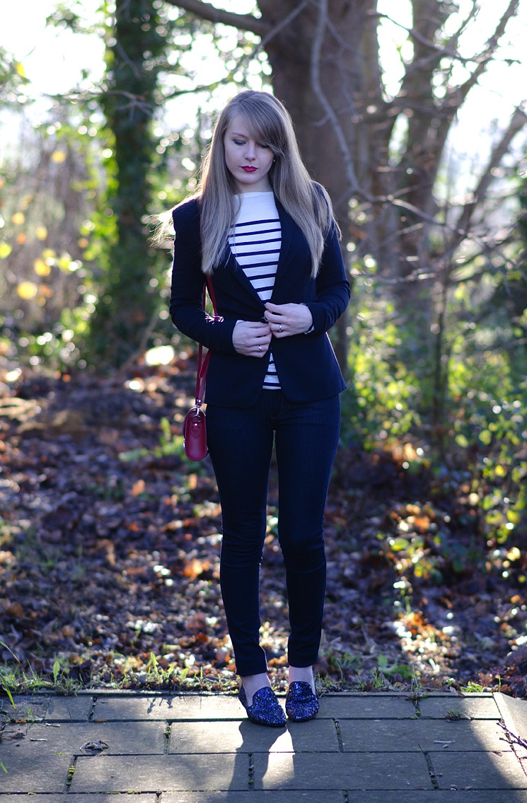 nautical-sailor-outfit-navy-jeans-jacket