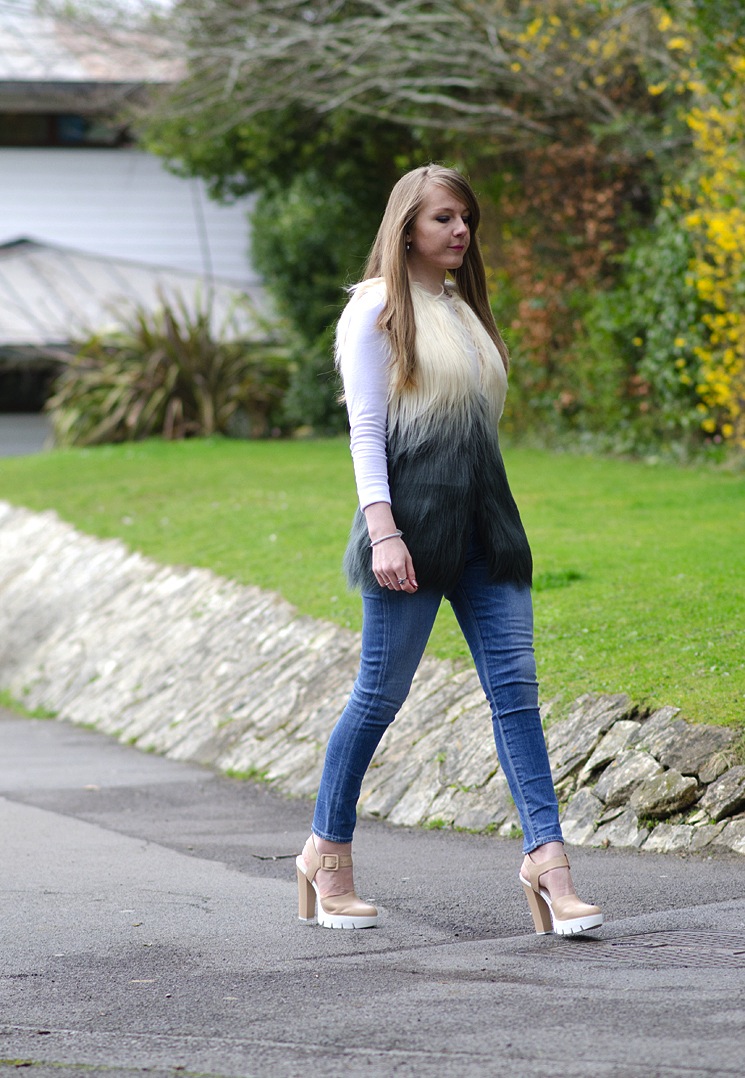 faux-fur-jacket-skinny-jeans