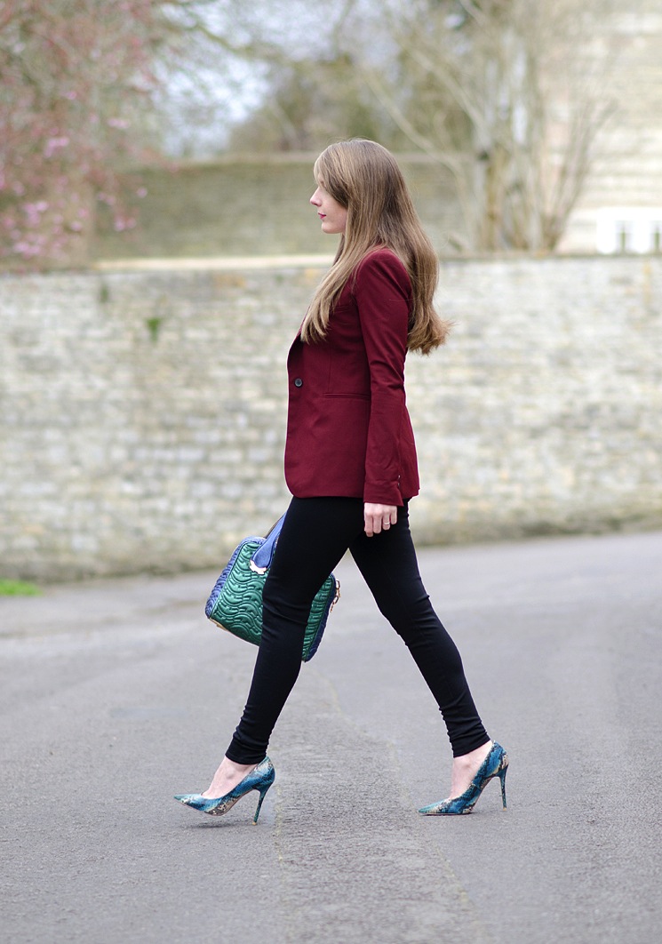 lorna-burford-blogger-fashion-walking